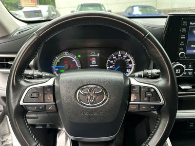 2022 Toyota Highlander Hybrid LE