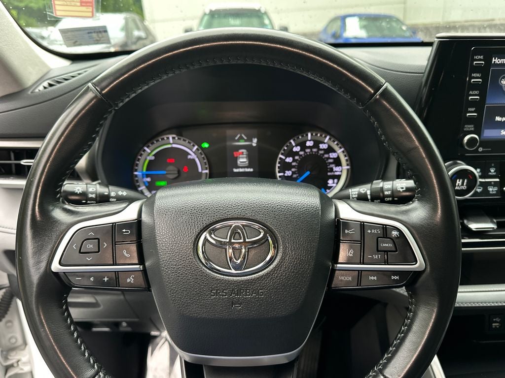 2022 Toyota Highlander Hybrid LE