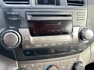 2011 Toyota Highlander SE