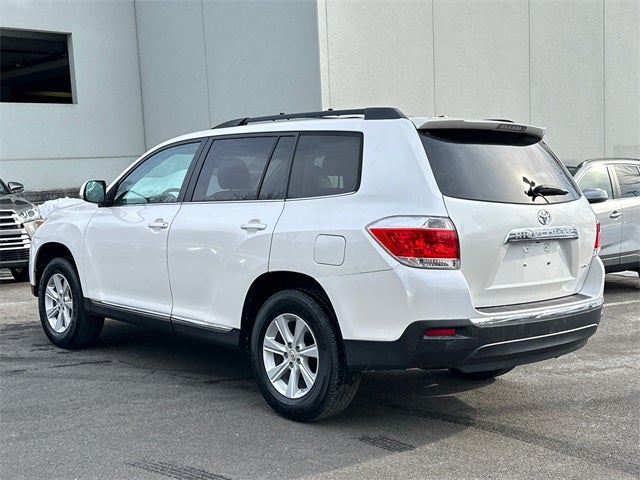 2011 Toyota Highlander SE