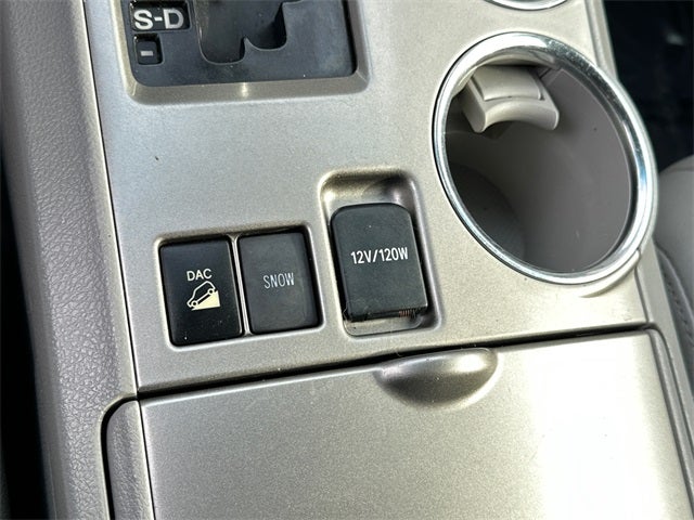 2011 Toyota Highlander SE