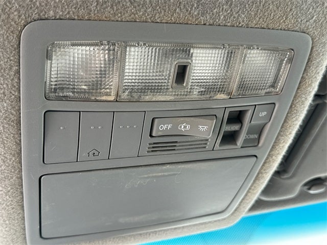 2011 Toyota Highlander SE