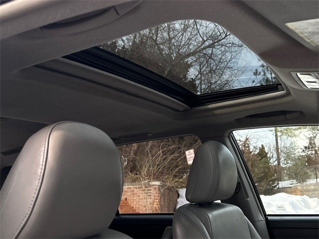 2011 Toyota Highlander SE