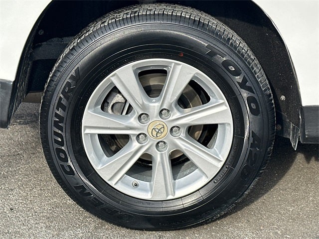 2011 Toyota Highlander SE