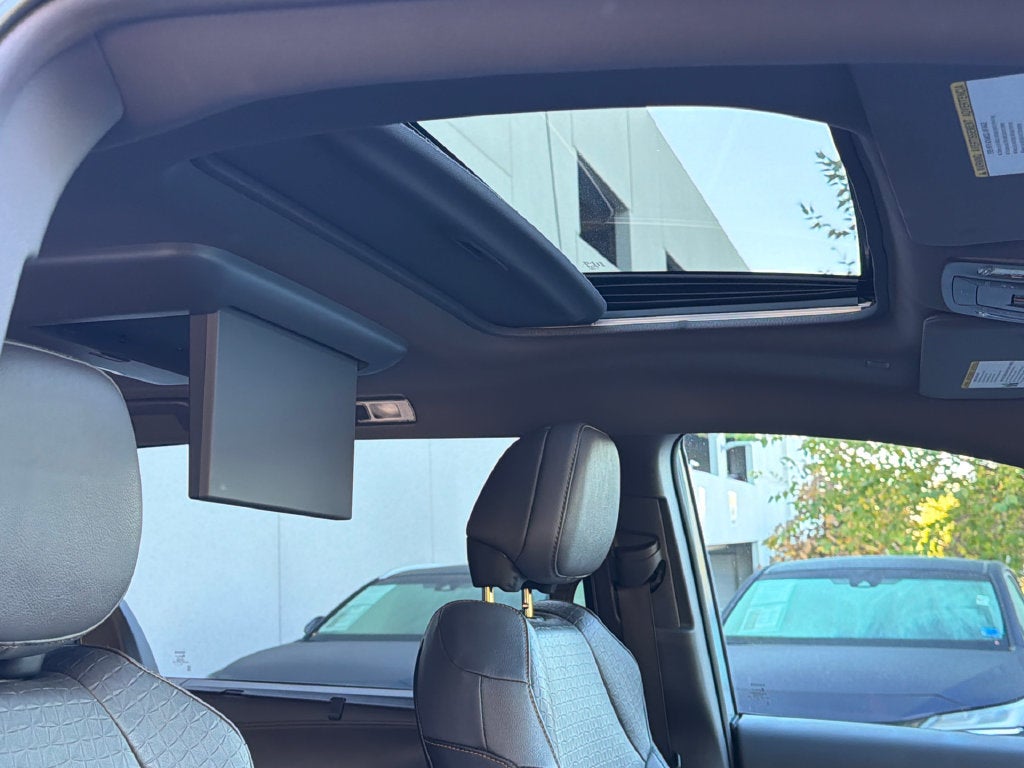 2024 Toyota Sienna Woodland Edition 7 Passenger