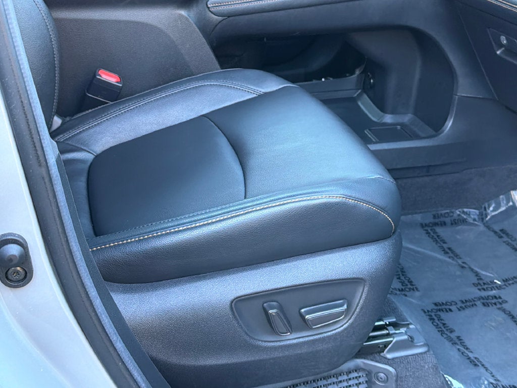 2024 Toyota Sienna Woodland Edition 7 Passenger