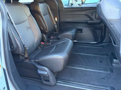 2024 Toyota Sienna Woodland Edition 7 Passenger