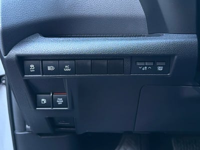 2024 Toyota Sienna Woodland Edition 7 Passenger