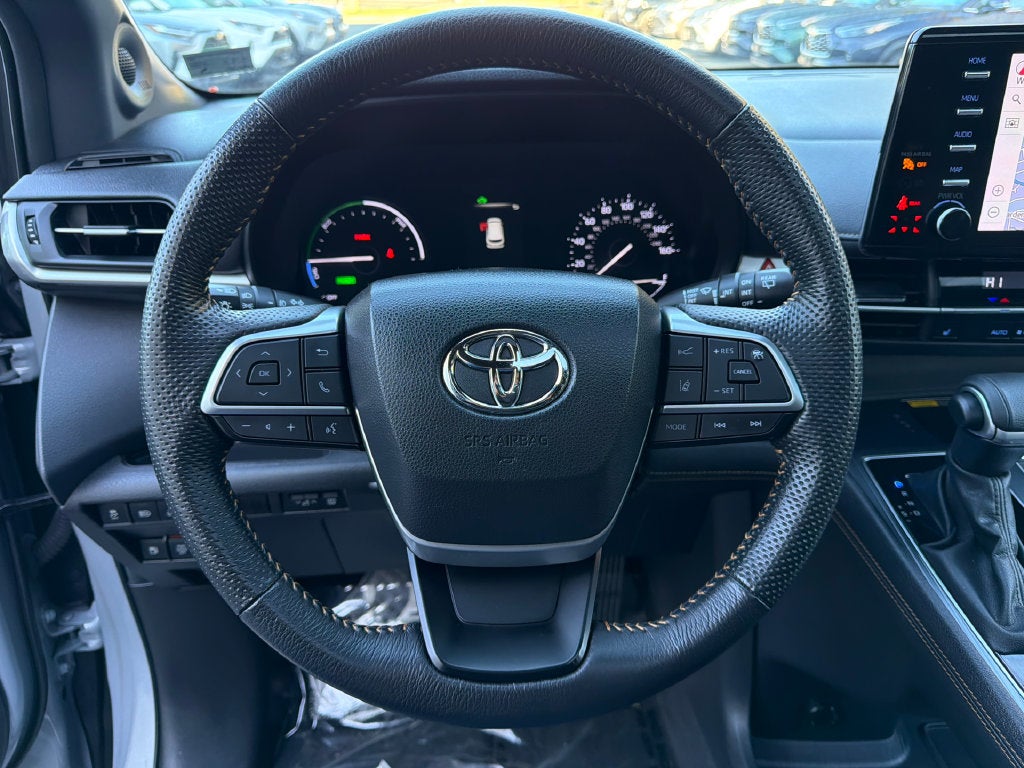 2024 Toyota Sienna Woodland Edition 7 Passenger
