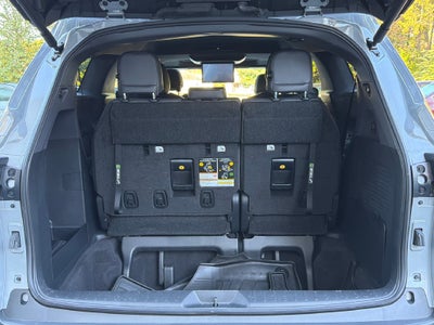 2024 Toyota Sienna Woodland Edition 7 Passenger