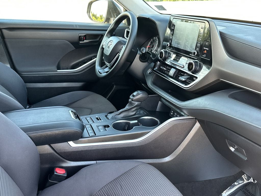 2022 Toyota Highlander L