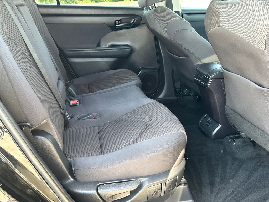 2022 Toyota Highlander L