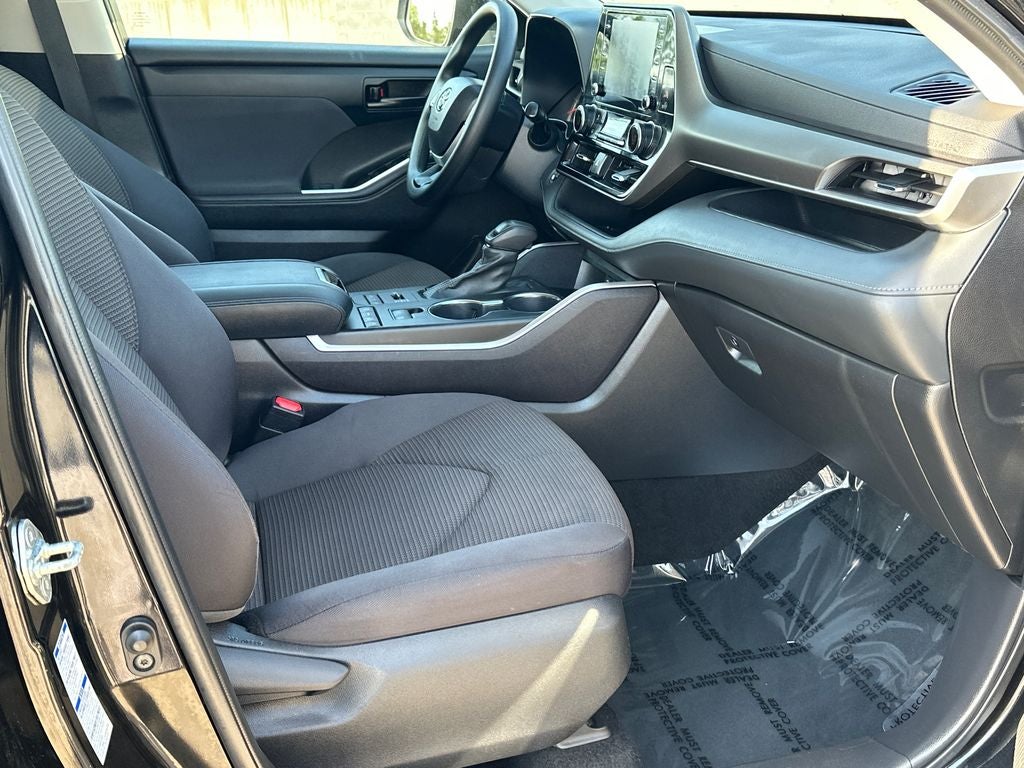 2022 Toyota Highlander L
