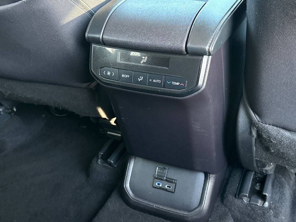 2022 Toyota Highlander L
