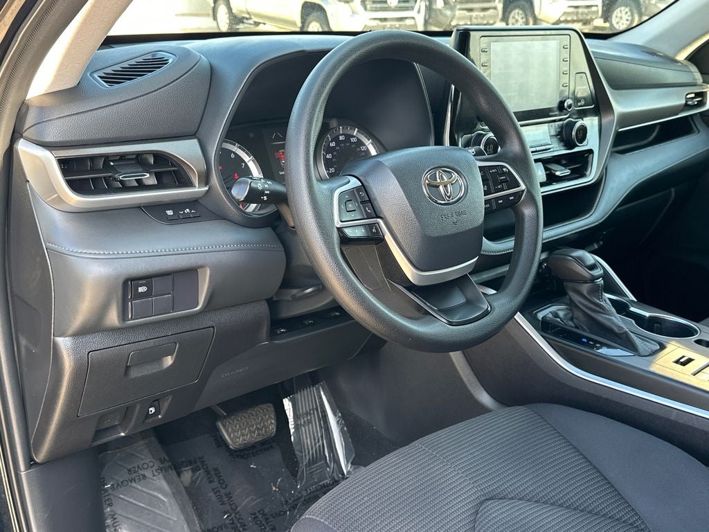 2022 Toyota Highlander L