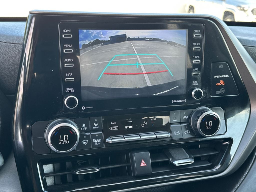 2022 Toyota Highlander L