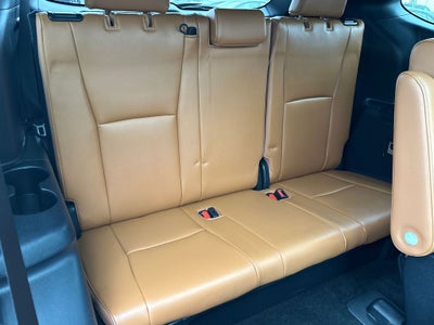 2023 Toyota Highlander Hybrid Platinum