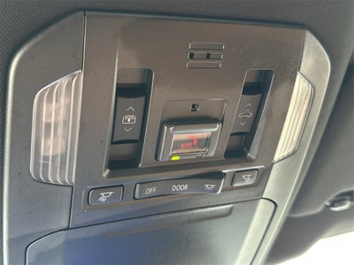 2023 Toyota Highlander Hybrid Platinum