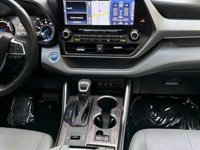 2021 Toyota Highlander Hybrid Platinum