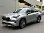 2021 Toyota Highlander Hybrid Platinum