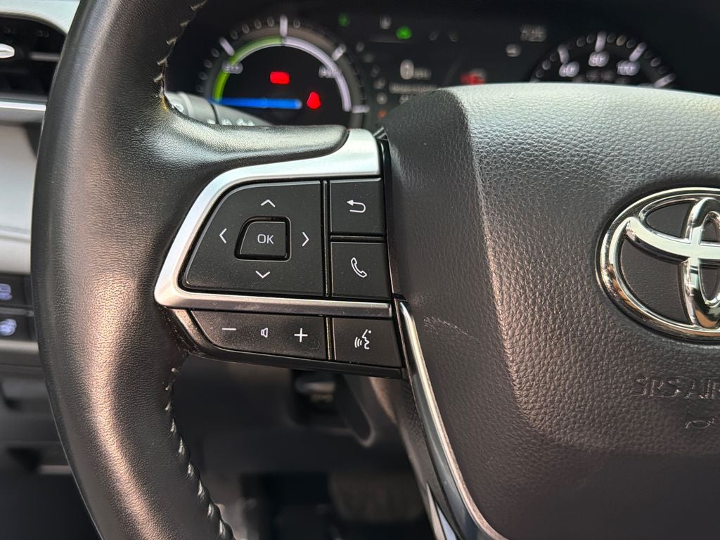 2021 Toyota Highlander Hybrid Platinum