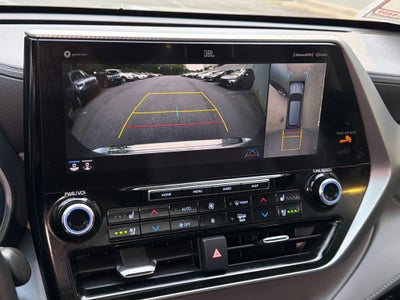 2021 Toyota Highlander Hybrid Platinum
