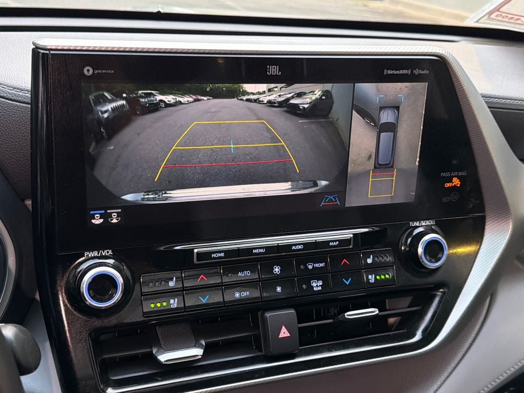2021 Toyota Highlander Hybrid Platinum