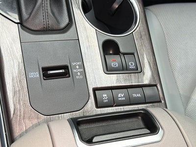 2021 Toyota Highlander Hybrid Platinum