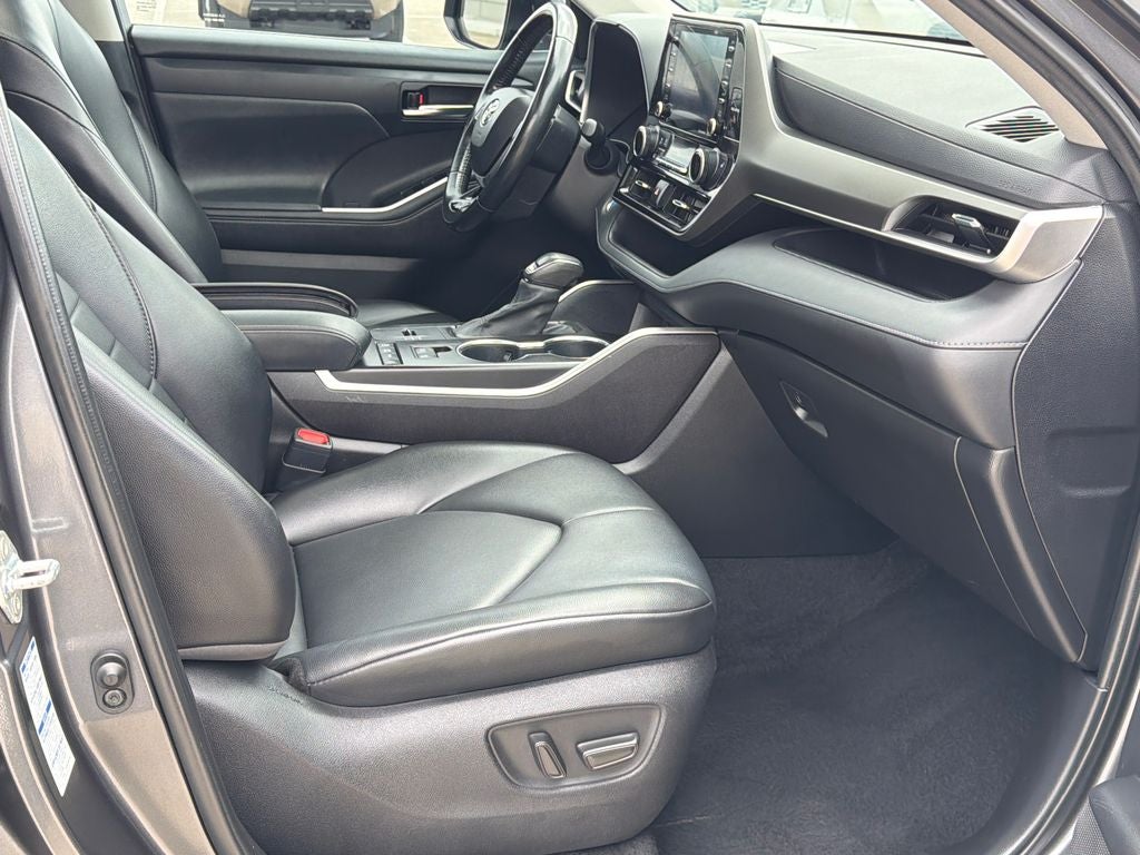 2021 Toyota Highlander Hybrid XLE