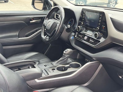 2021 Toyota Highlander Hybrid XLE