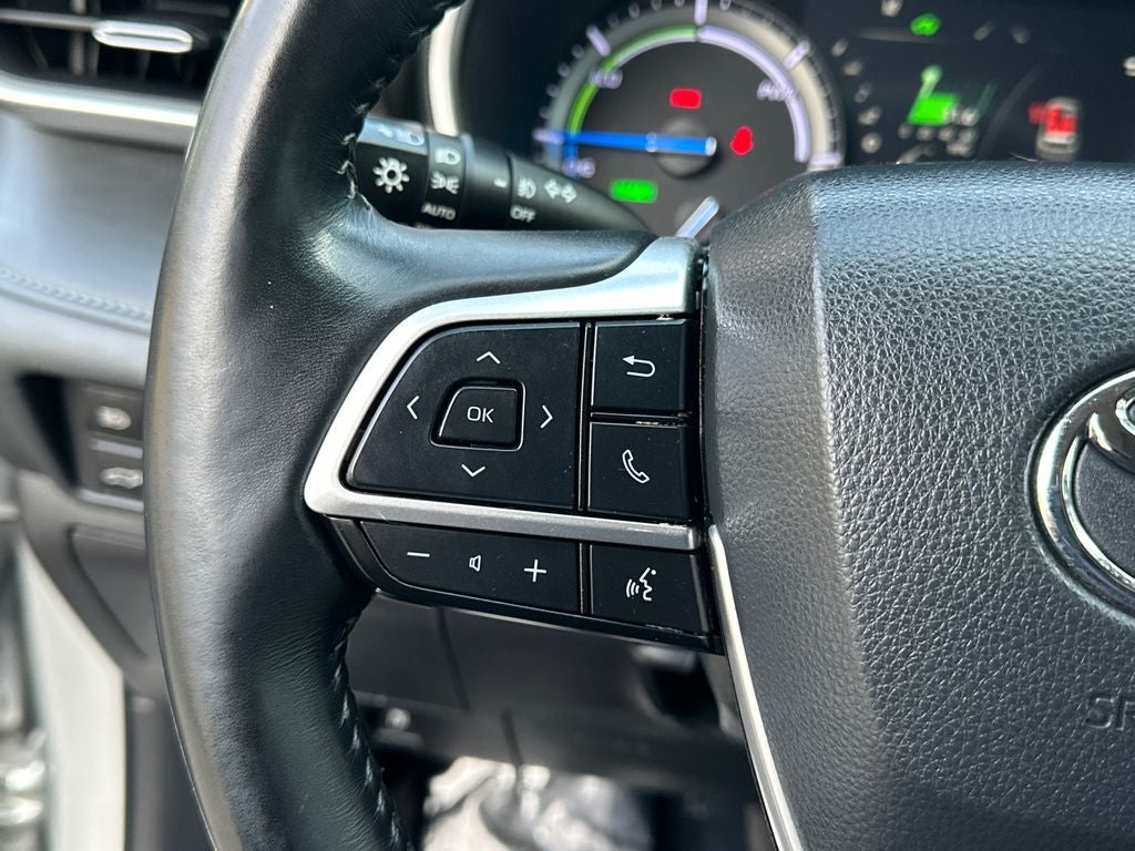 2022 Toyota Highlander Hybrid XLE