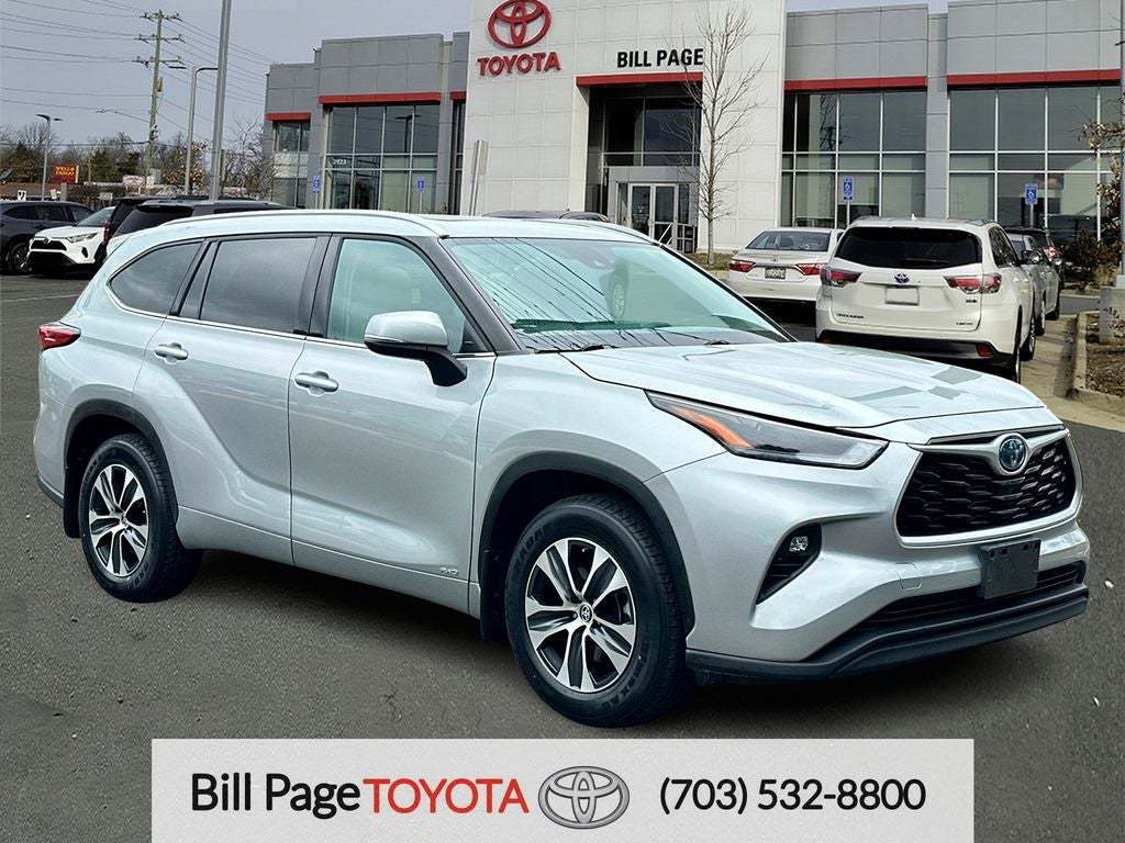 2022 Toyota Highlander Hybrid XLE