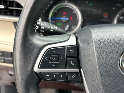 2022 Toyota Highlander Hybrid XLE