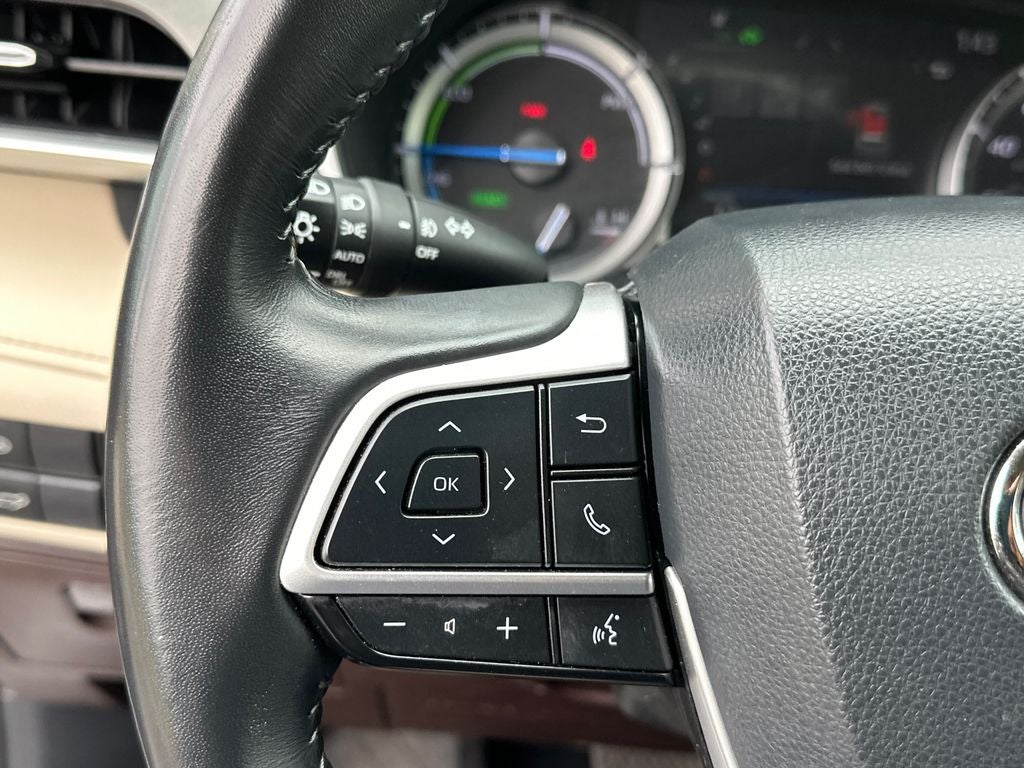 2022 Toyota Highlander Hybrid XLE