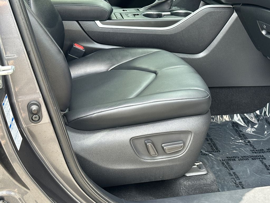 2020 Toyota Highlander Hybrid XLE