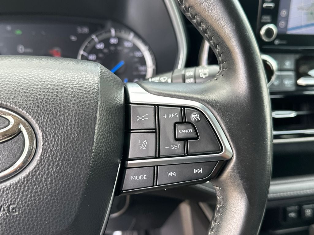 2020 Toyota Highlander Hybrid XLE