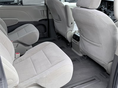 2020 Toyota Sienna LE 7 Passenger
