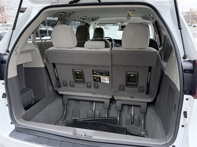 2020 Toyota Sienna LE 7 Passenger