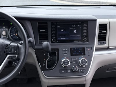 2020 Toyota Sienna LE 7 Passenger