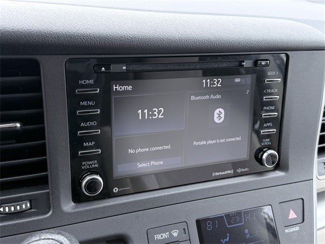 2020 Toyota Sienna LE 7 Passenger