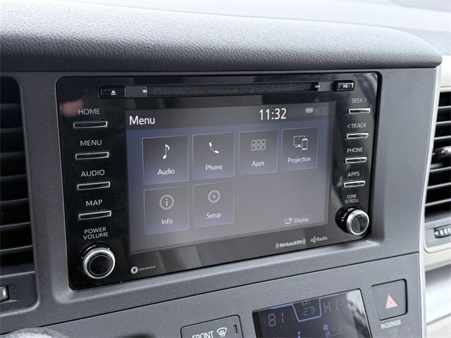 2020 Toyota Sienna LE 7 Passenger