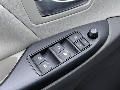 2020 Toyota Sienna LE 7 Passenger