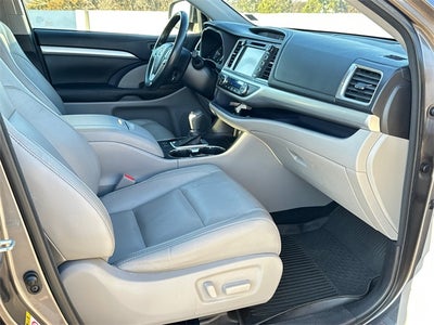 2017 Toyota Highlander XLE