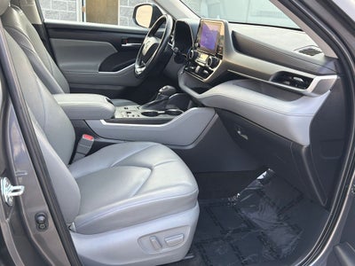 2023 Toyota Highlander Hybrid XLE