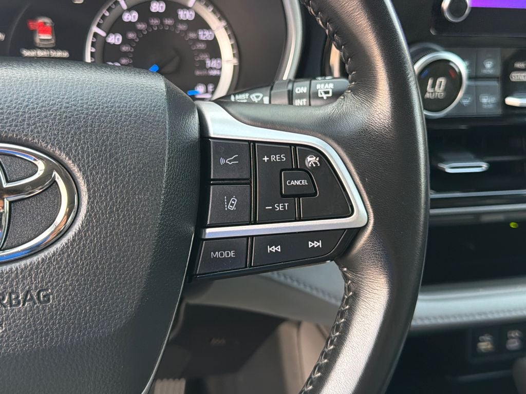2023 Toyota Highlander Hybrid XLE