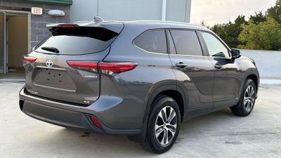 2023 Toyota Highlander Hybrid XLE