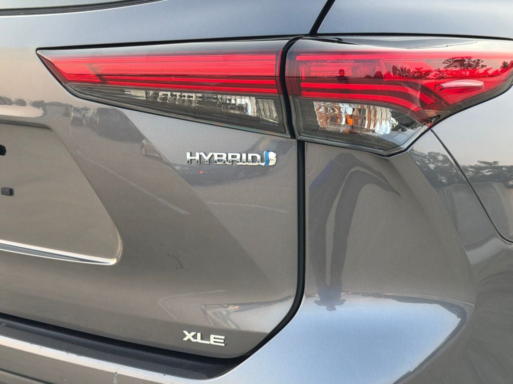 2023 Toyota Highlander Hybrid XLE