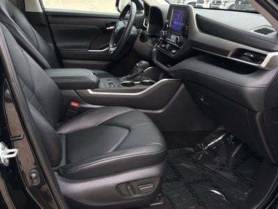 2024 Toyota Highlander Hybrid XLE