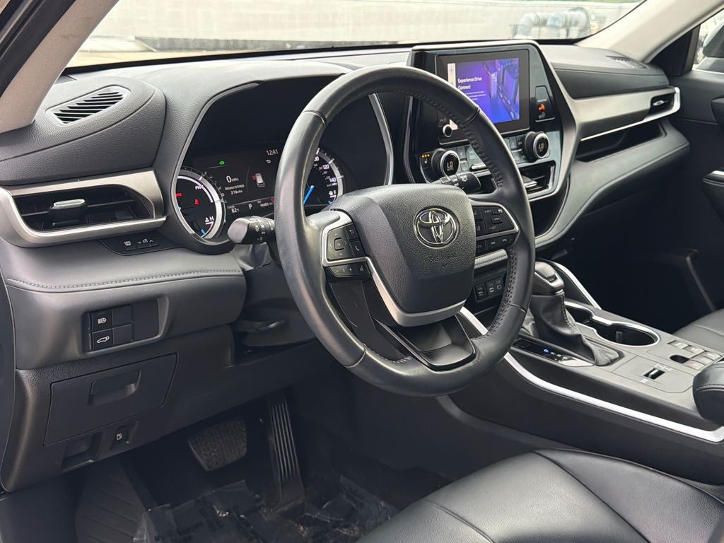 2024 Toyota Highlander Hybrid XLE