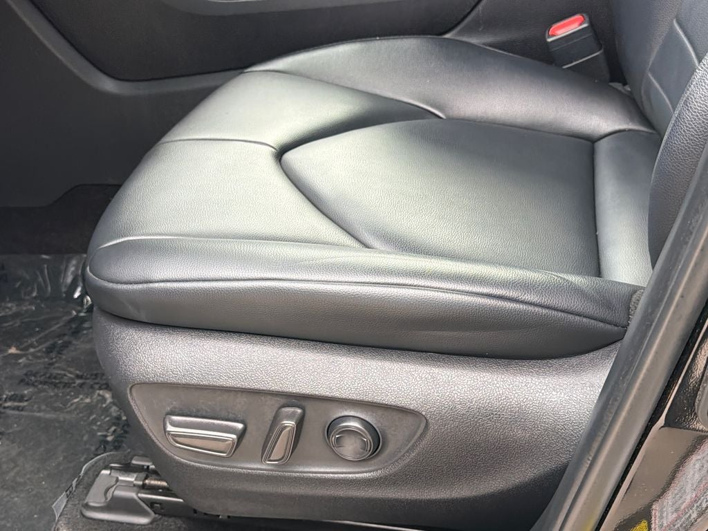 2024 Toyota Highlander Hybrid XLE